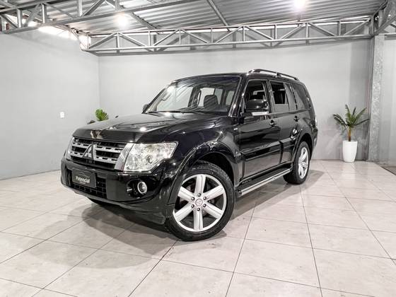MITSUBISHI PAJERO FULL 3.2 HPE 4X4 16V TURBO INTERCOOLER DIESEL 4P AUTOMÁTICO MITSUBISHI PAJERO FULL 3.2 HPE 4X4 16V TURBO INTERCOOLER DIESEL 4P AUTOMÁTICO